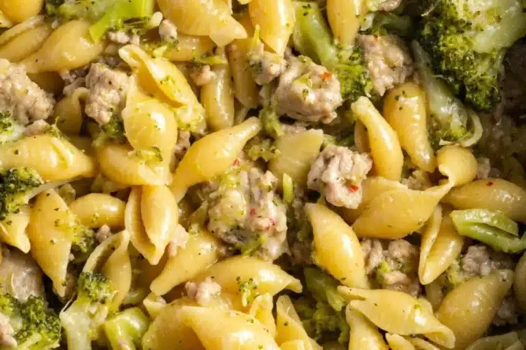 Delicious ground turkey pasta with broccoli in a bowl
