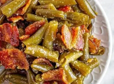One Pan Green Beans with Chicken Broth garnished and ready to serve
